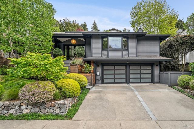 9 Coach Rd, Mill Valley, CA 94941