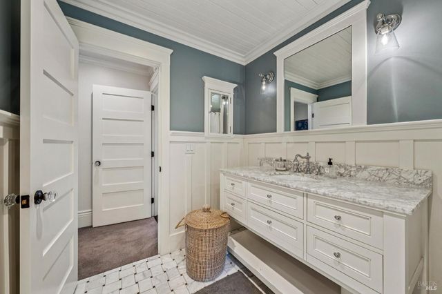 9 Coach Rd, Mill Valley, CA 94941