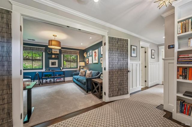 9 Coach Rd, Mill Valley, CA 94941