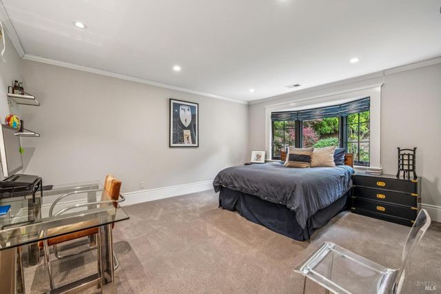 9 Coach Rd, Mill Valley, CA 94941