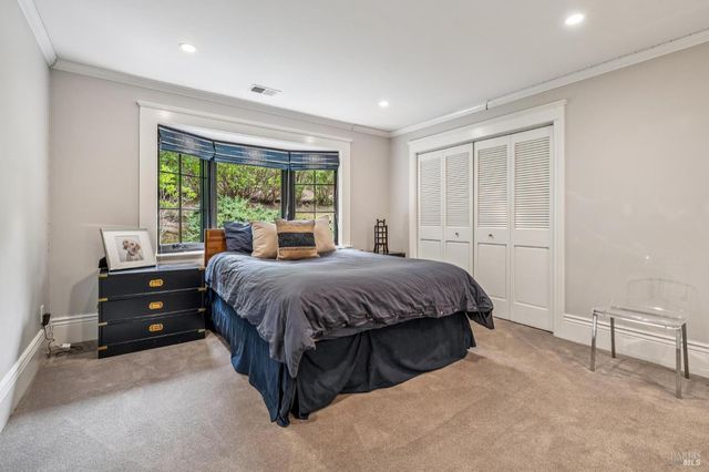 9 Coach Rd, Mill Valley, CA 94941