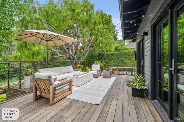 9 Coach Rd, Mill Valley, CA 94941