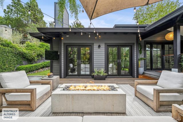 9 Coach Rd, Mill Valley, CA 94941