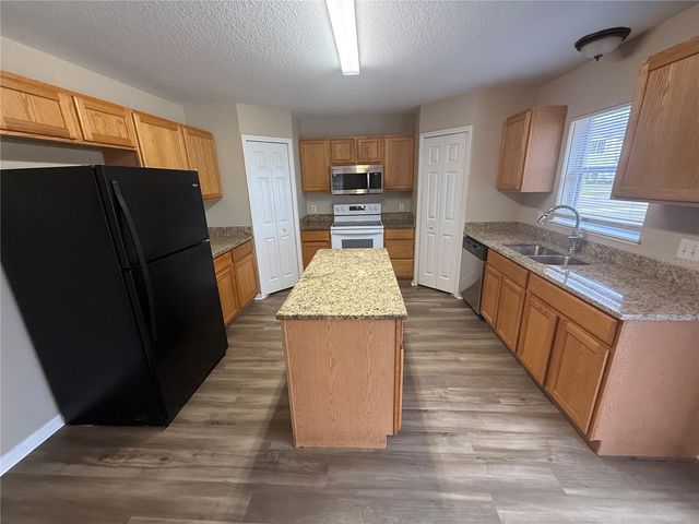 101 PINE RUSTLE LANE, Auburndale, FL 33823