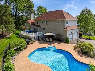 7 Schindler Dr, Sparta Twp., NJ 07871