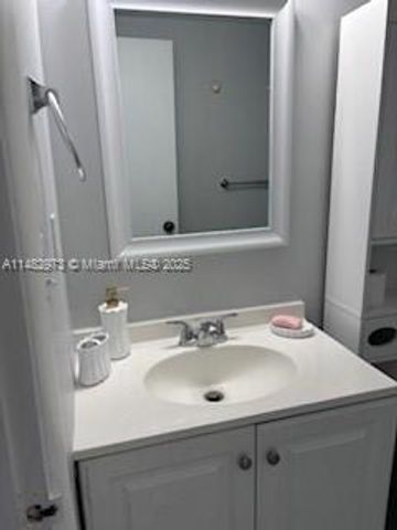 1965 S Ocean Dr 11C, Hallandale Beach, FL 33009