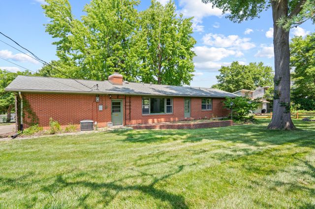 802 GREENWOOD CT, Columbia, MO 65203