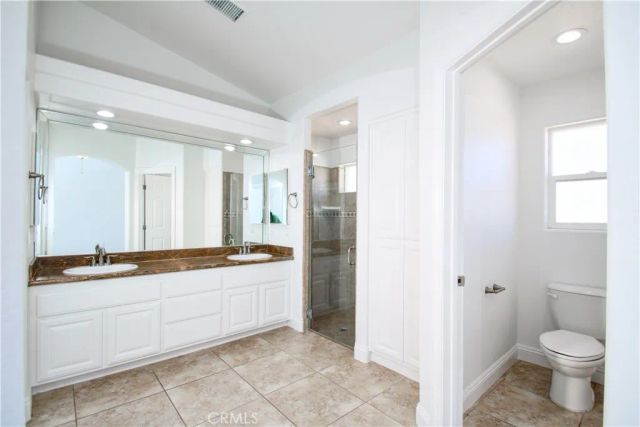 7772 Grand Avenue, Yucca Valley, CA 92284