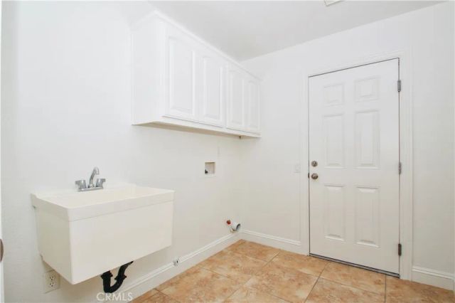 7772 Grand Avenue, Yucca Valley, CA 92284