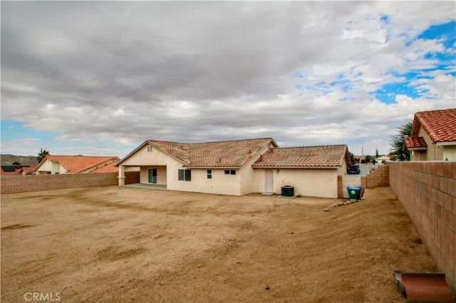 7772 Grand Avenue, Yucca Valley, CA 92284