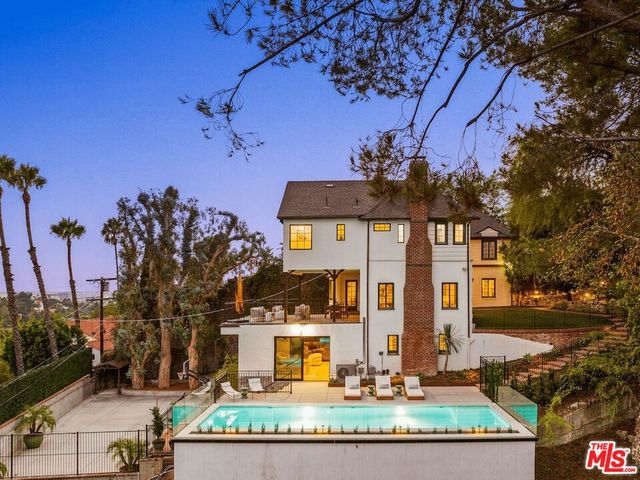 4818 Bonvue Avenue, Los Angeles, CA 90027