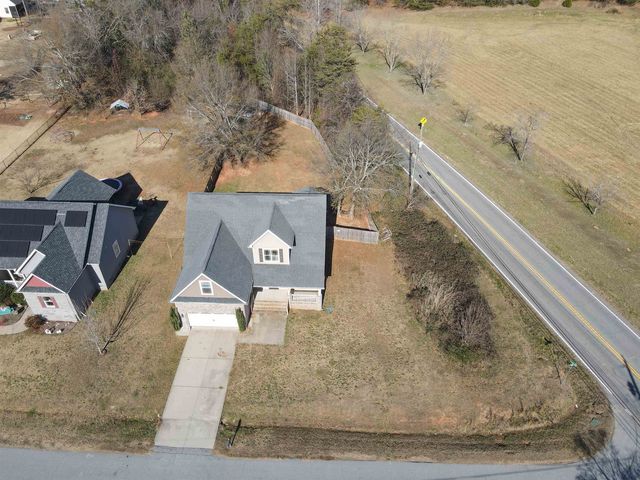 1000 Sheila Avenue, Greer, SC 29651