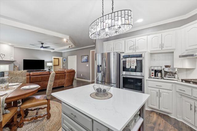 621 Wyndham Circle, Keller, TX 76248