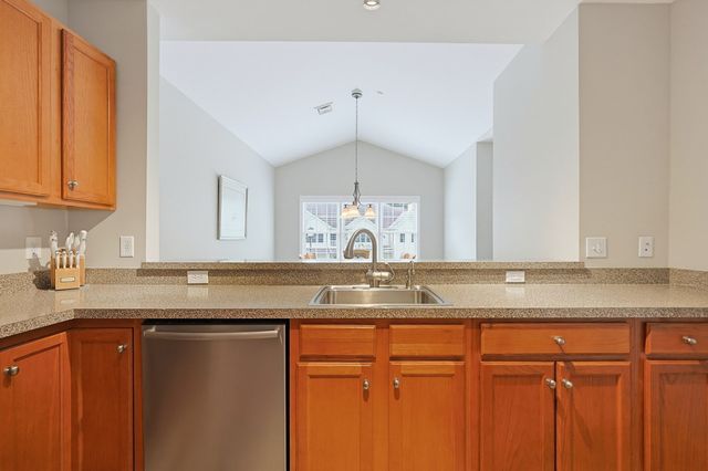 631 East Street C202, Mansfield, MA 02048