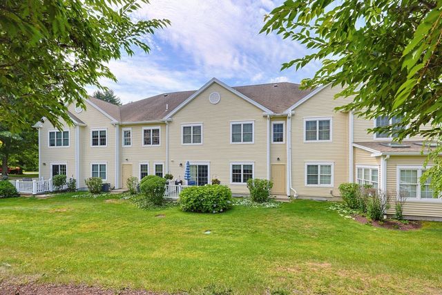 631 East Street C202, Mansfield, MA 02048