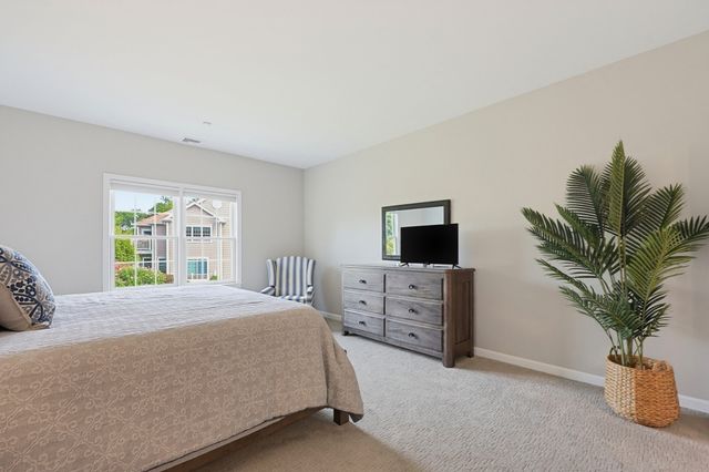 631 East Street C202, Mansfield, MA 02048