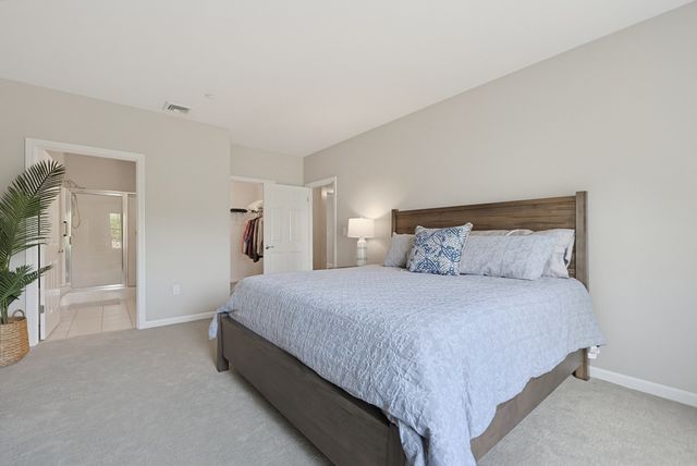 631 East Street C202, Mansfield, MA 02048