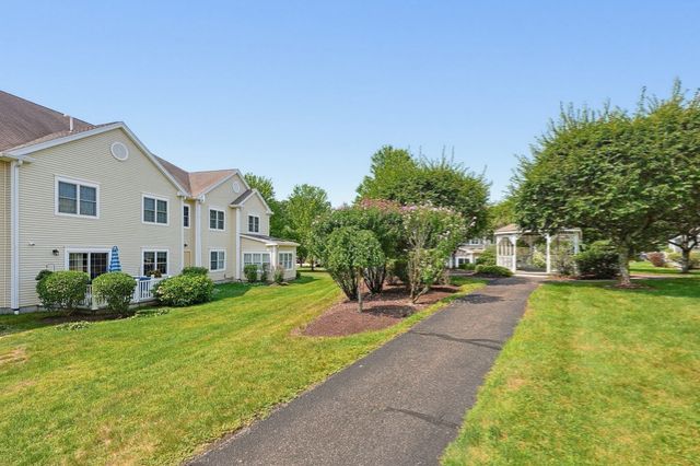 631 East Street C202, Mansfield, MA 02048