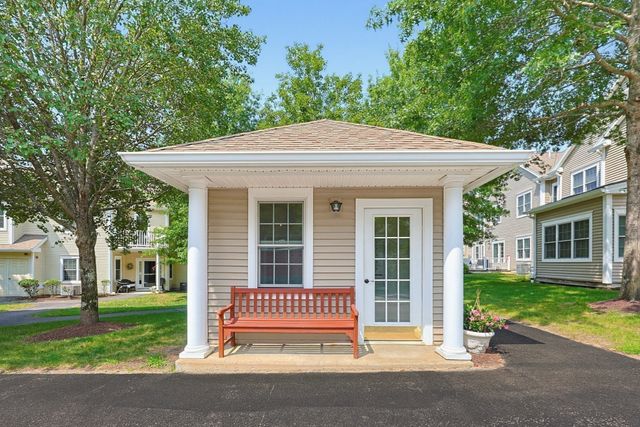 631 East Street C202, Mansfield, MA 02048