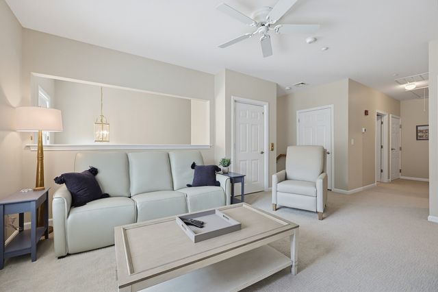 631 East Street C202, Mansfield, MA 02048