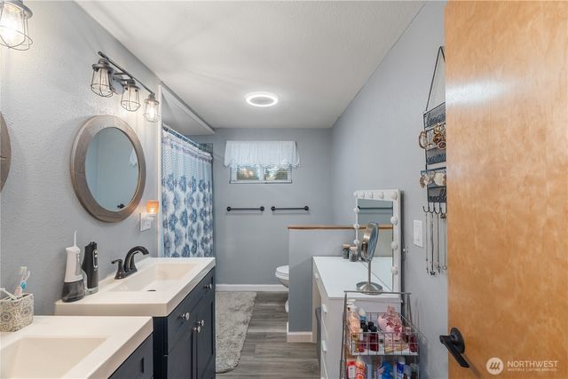 19 Johns River Road, Aberdeen, WA 98520