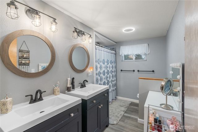 19 Johns River Road, Aberdeen, WA 98520