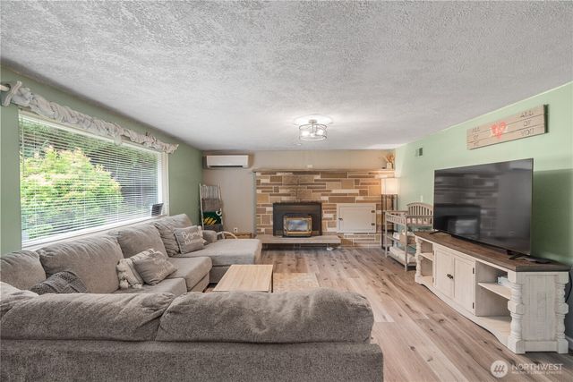 19 Johns River Road, Aberdeen, WA 98520