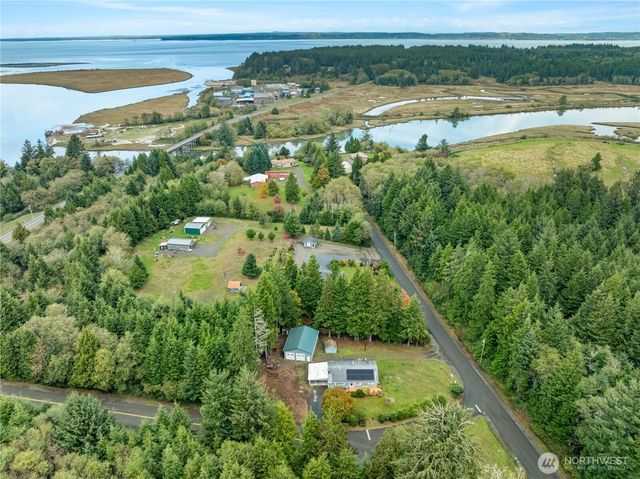19 Johns River Road, Aberdeen, WA 98520