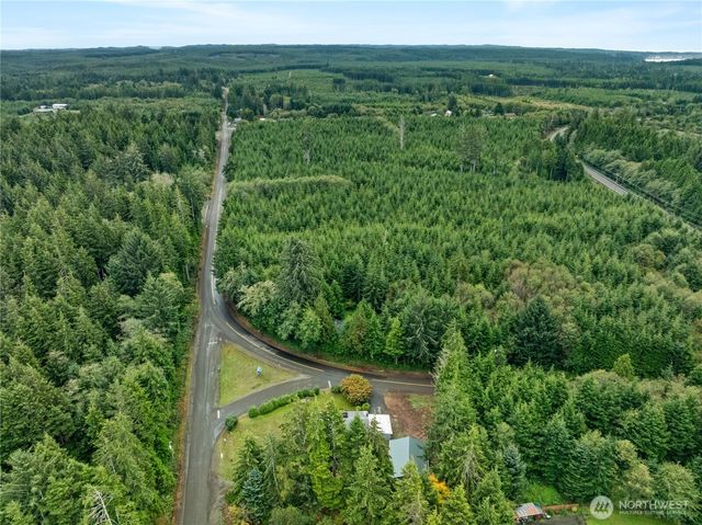 19 Johns River Road, Aberdeen, WA 98520