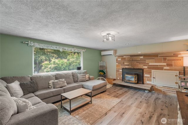 19 Johns River Road, Aberdeen, WA 98520