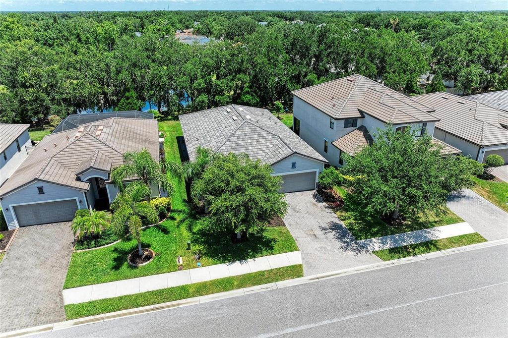 Image 45 of property listing at 11515 SWEETGRASS DRIVE, Bradenton, FL 34212