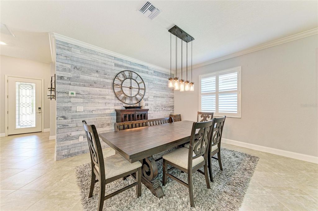 Image 8 of property listing at 11515 SWEETGRASS DRIVE, Bradenton, FL 34212