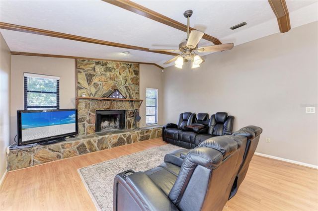 108 70TH STREET NW, Bradenton, FL 34209