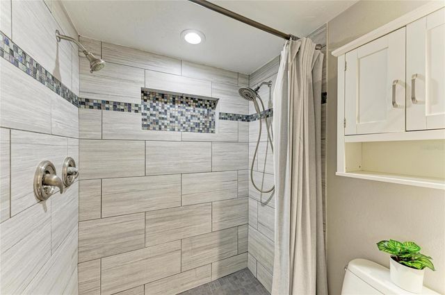 108 70TH STREET NW, Bradenton, FL 34209