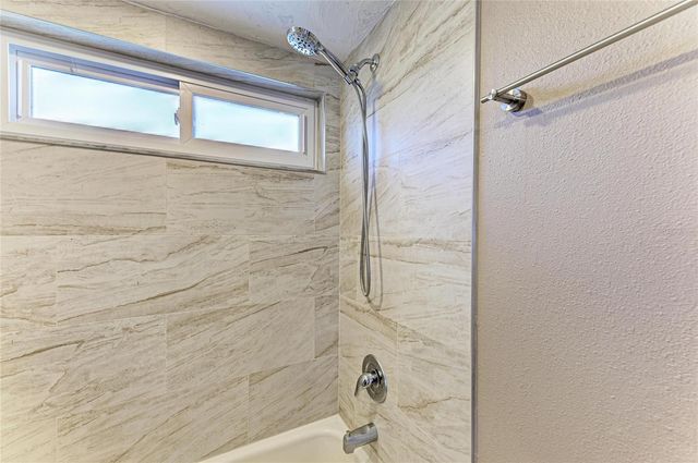 108 70TH STREET NW, Bradenton, FL 34209