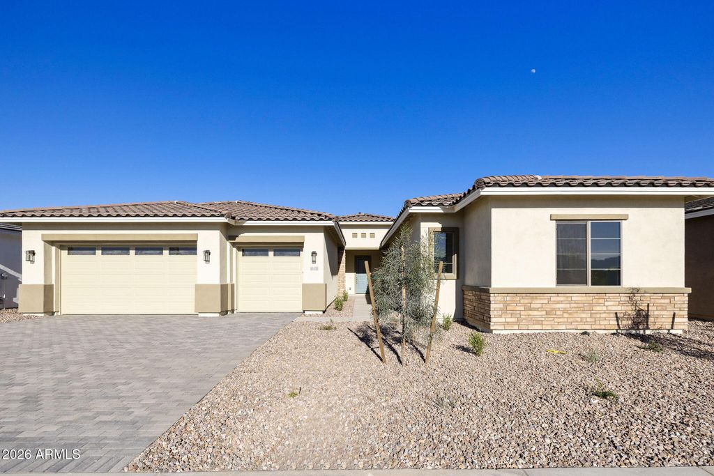 10131 S 51ST Lane, Laveen, AZ 85339