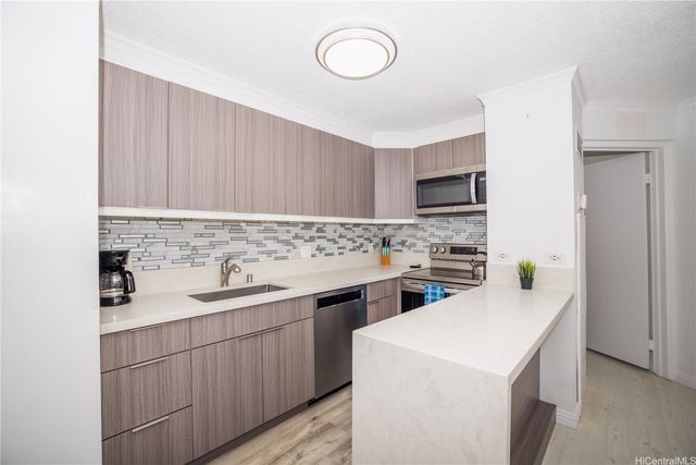 1778 Ala Moana Boulevard 3509, Honolulu, HI 96815