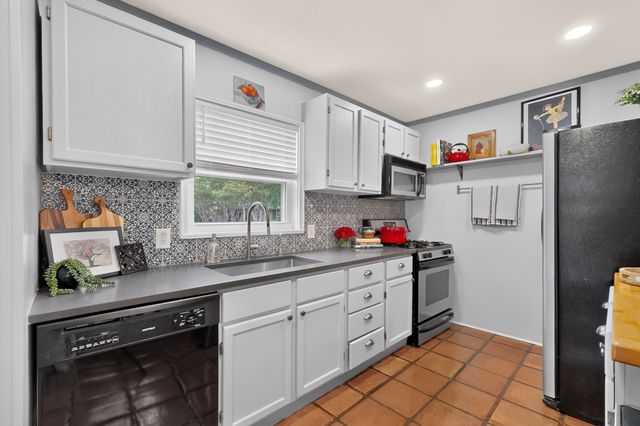 6718 Santa Anita Drive, Dallas, TX 75214