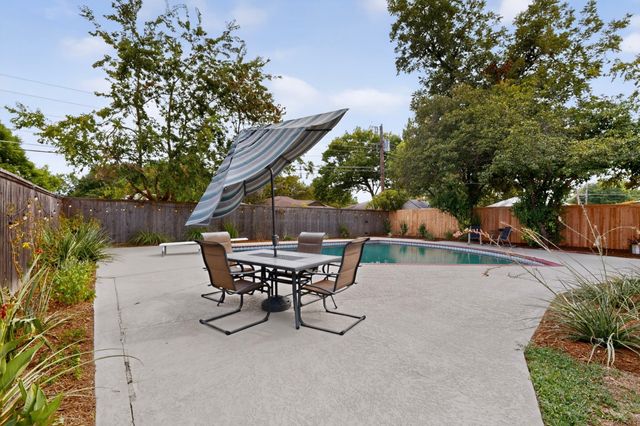 6718 Santa Anita Drive, Dallas, TX 75214