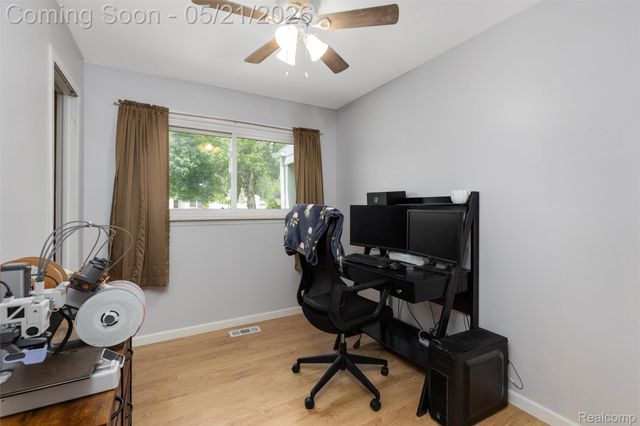 34685 Bridgeman Street, Farmington Hills, MI 48335