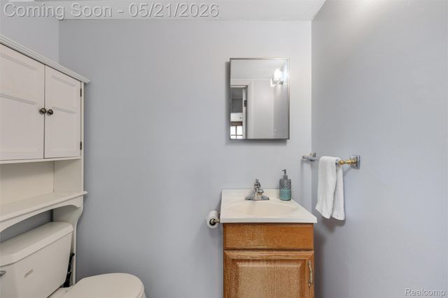 34685 Bridgeman Street, Farmington Hills, MI 48335