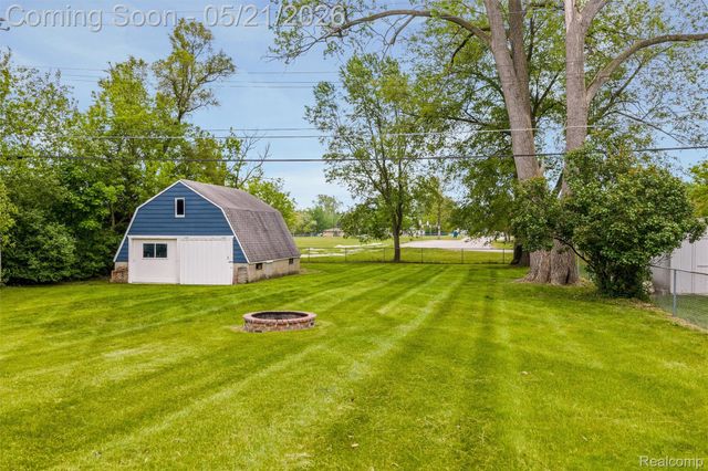 34685 Bridgeman Street, Farmington Hills, MI 48335