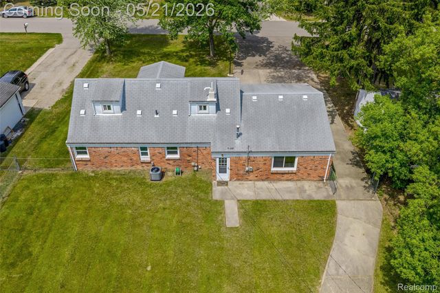 34685 Bridgeman Street, Farmington Hills, MI 48335