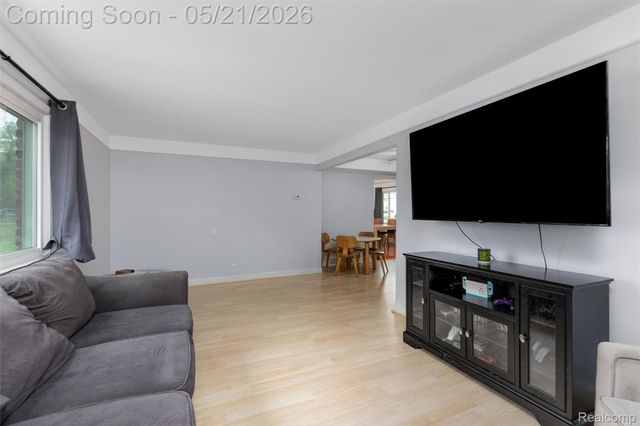 34685 Bridgeman Street, Farmington Hills, MI 48335