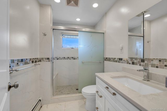 5 Hillvale Road, Syosset, NY 11791