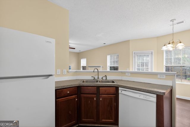 6261 Polar Fox Court, Riverdale, GA 30296