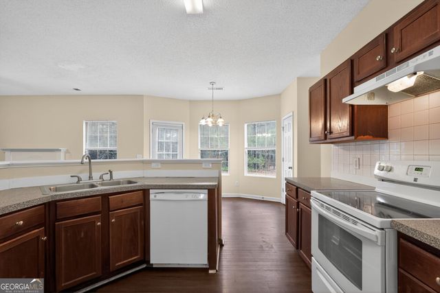 6261 Polar Fox Court, Riverdale, GA 30296