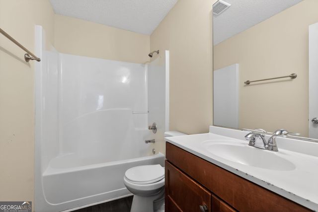 6261 Polar Fox Court, Riverdale, GA 30296