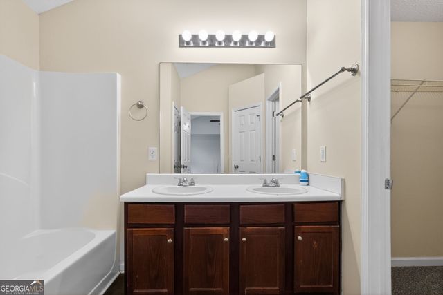 6261 Polar Fox Court, Riverdale, GA 30296