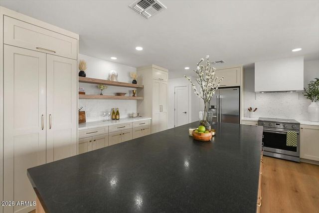 14047 N HAMPSTEAD Drive, Fountain Hills, AZ 85268